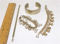 Lot of 4 Vintage Gold Tone Bracelets