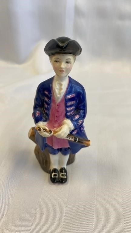 Royal Doulton figurine boy rum Williamsburg