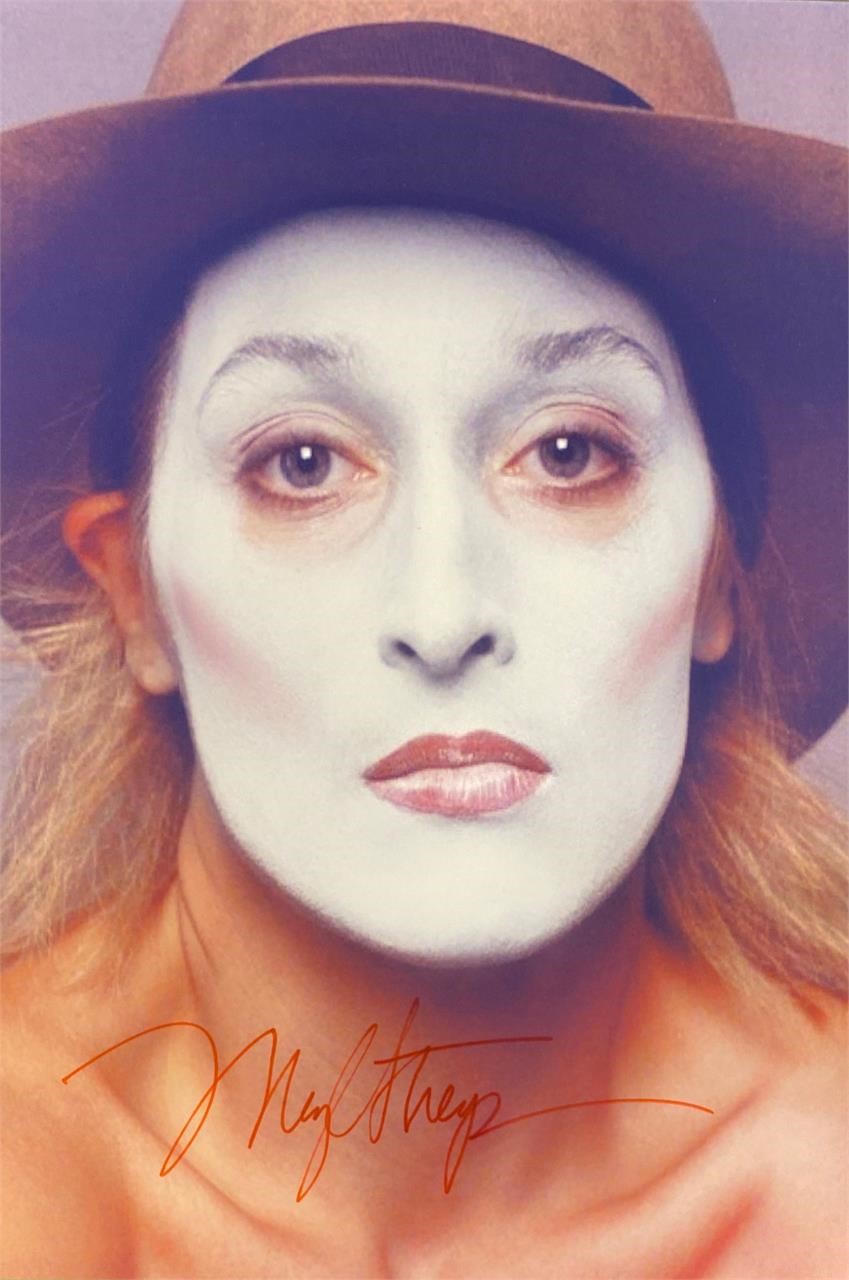 Autograph  
Meryl Streep Photo