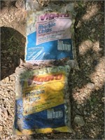 Lot of 2 bags of Vigoro Marble chips