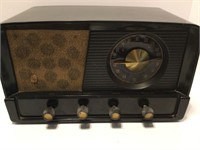 Vintage Lot of 2 Zenith Tube Radios