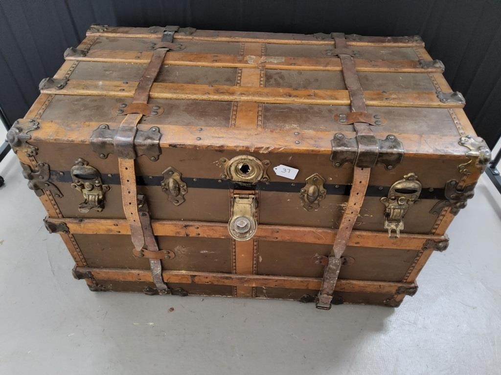 Vintage Trunk