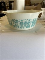 Pyrex Amish butterprint bowl 7 1/2 inches wide
