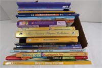 Children's Book Lot-Nursery Rhymes, Very Hungry