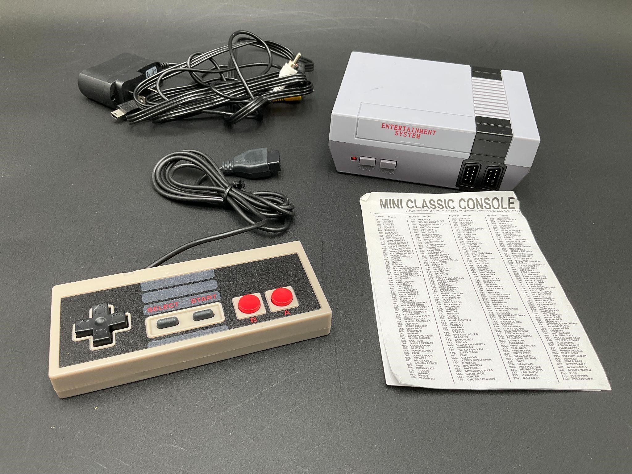 Nintendo NES Classic Ed Mini Console & Controller