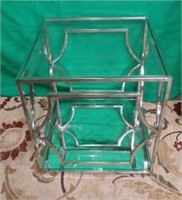 METAL END TABLW ITH GLASS TOP AND MIRROR BASE