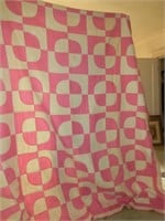 vintage geometric hand made quilt 10-12 stitches