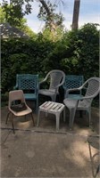 5 LAWN CHAIRS AND TABLE