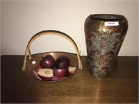 Lot 2 Copper Vase and Bowl with Handle