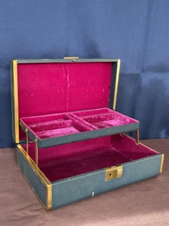 Vintage jewelry box with key