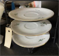 Set of three vintage plates on black metal stand K