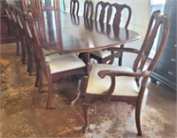 PENN. HOUSE CHERRY QUEEN ANNE TABLE AND 12 CHAIRS