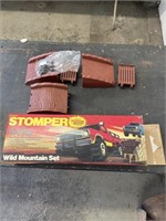 Stomper 4x4