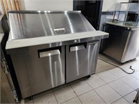 UNIVERSAL COOLERS 4' SELF CONTAINED BAIN MARIE