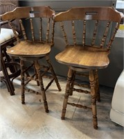 Pair of Wooden Swivel Barstools 30 h Seat