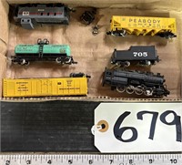 6 Bachmann Model Train Cars