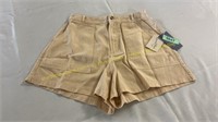 Universal thread shorts, size 4