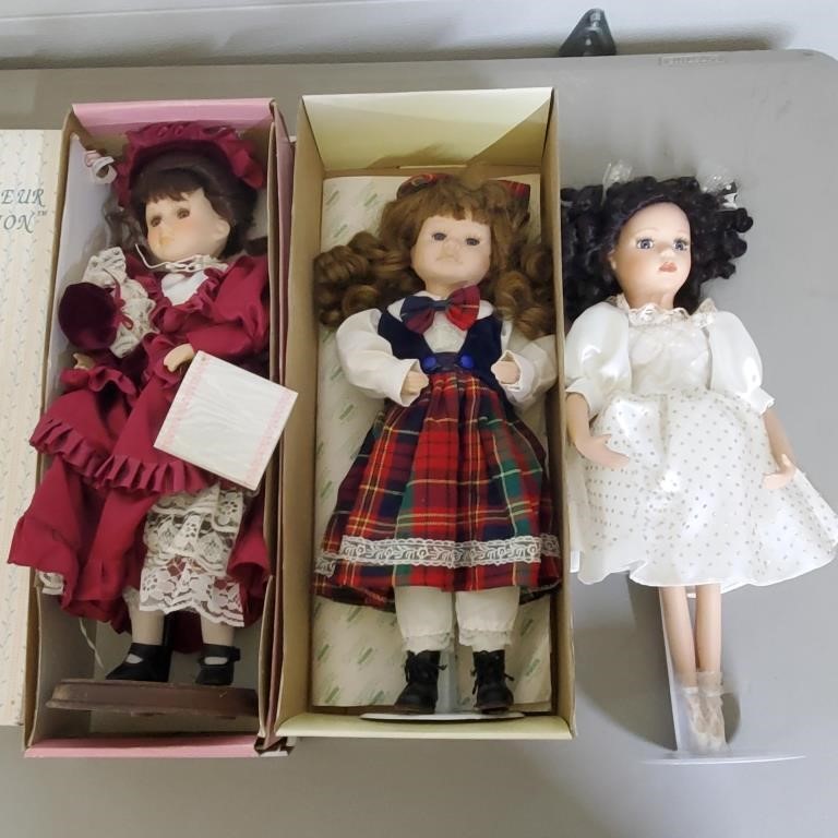 Lot of Assorted Porcelain Dolls