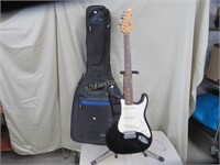 Squier by Fender, Black & White, Elec. Guitar & Cs