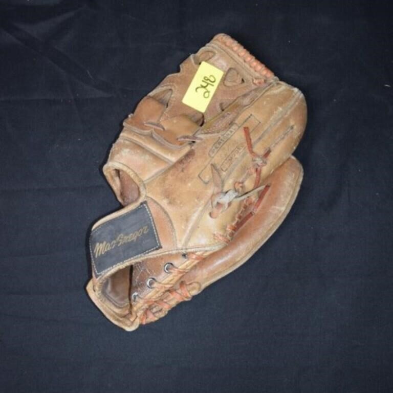 VTG MacGregor Pete Rose Autograph Model Glove