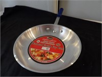 New  WINCO 12"  Fry Pan