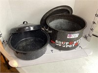 Speckled Black Enamelware- 1 medium pot and lid,