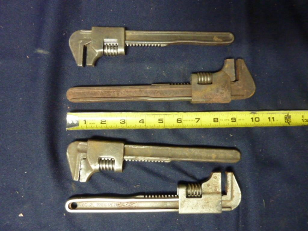 ASSORTED ANTIQUE PIPE WRENCHES