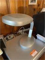 Vintage Plastic Adjustable Desk Light