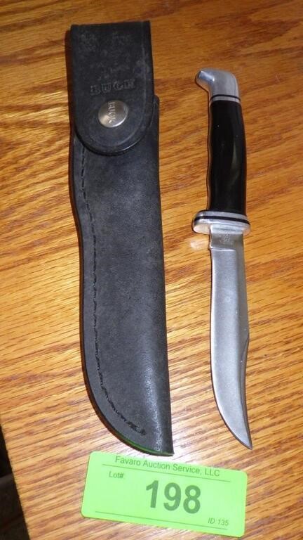 VINTAGE BUCK KNIFE IN LEATHER BUCK SHEATH