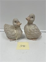 Ducks Figurines Pair
