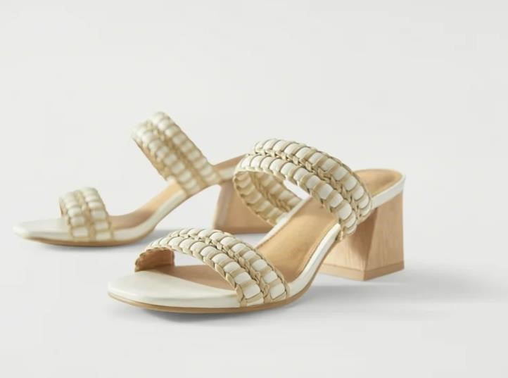 SIZE 6 TIME AND TRU WOVEN DOUBLE BAND SANDALS