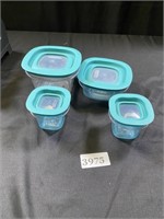 Rubbermaid Containers