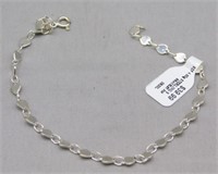 Sterling Silver bracelet, weight 4.60 grams.