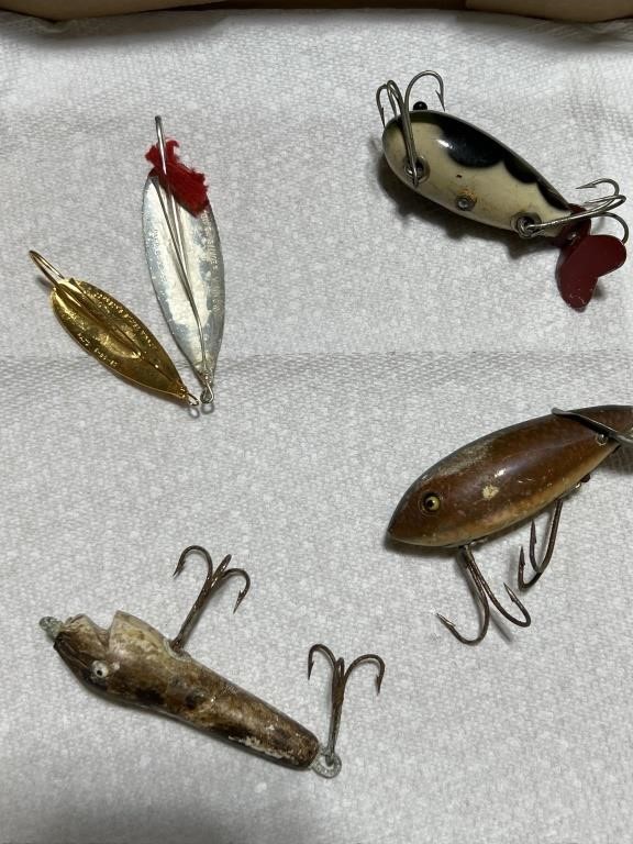 Fishing lures vintage