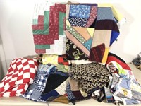 Vintage Patchwork Quilts & Fabrics Log Cabin