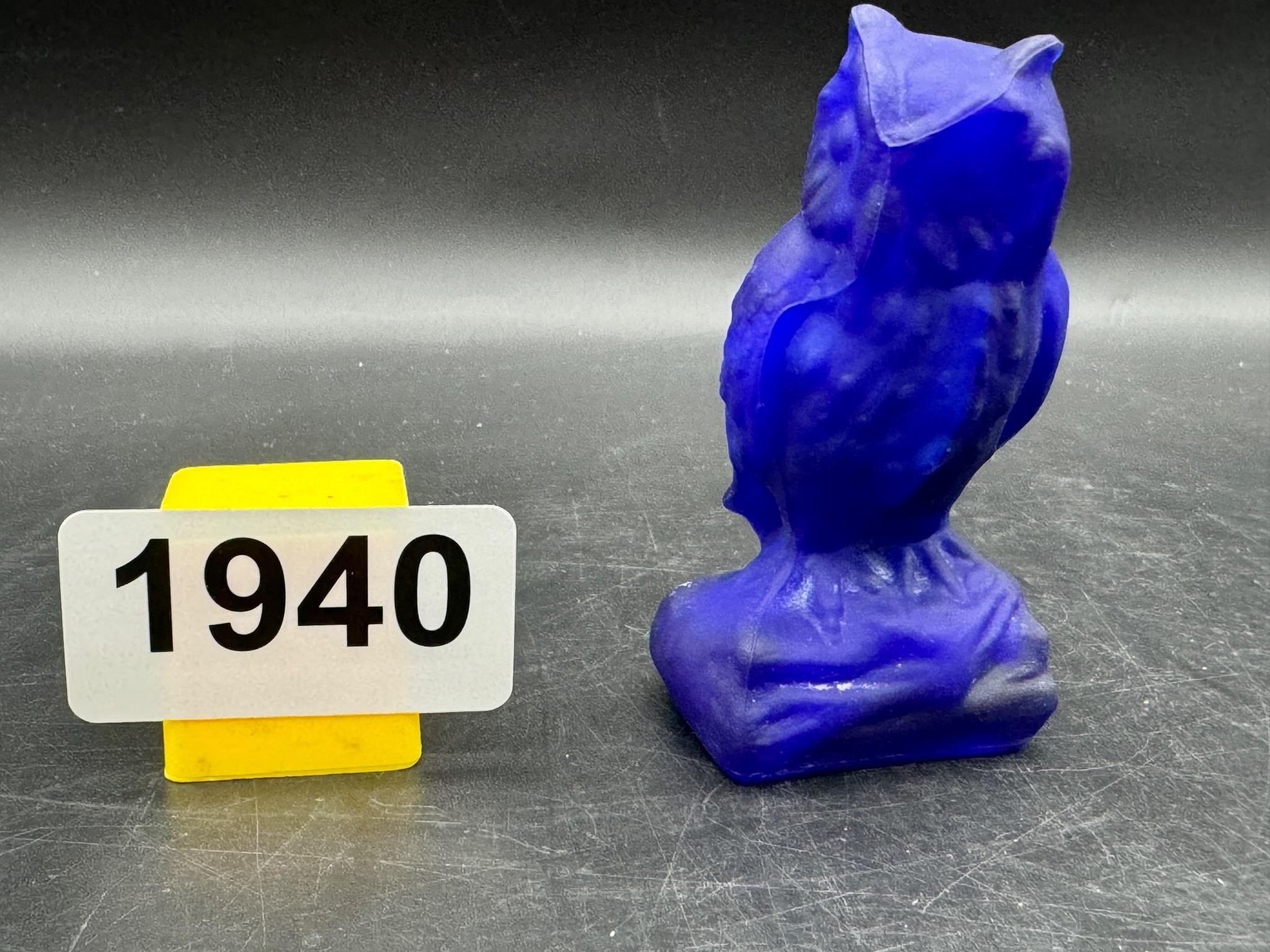Olympic Blue Vintage Glass Owl OAK Read Descript