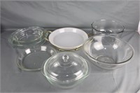 Selection of Pyrex Bowls & Tray