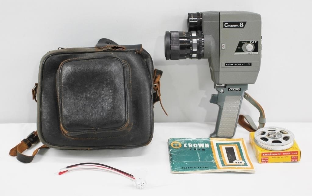 Vintage Crown 8 E25 Optical Zoom Camera