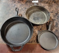 3 DIFFERENT CAST IRON SKILLETS