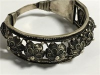 Floral Bangle Bracelet