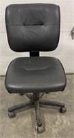 (H) Rolling Black Office Chair Adjustable Height