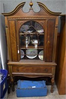 1920s Display Cabinet With Carved Bonnet And Singl