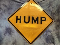 "Hump" Reflective Road Sign - 32"