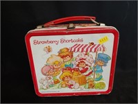 Aladdin Strawberry Shortcake Lunchbox