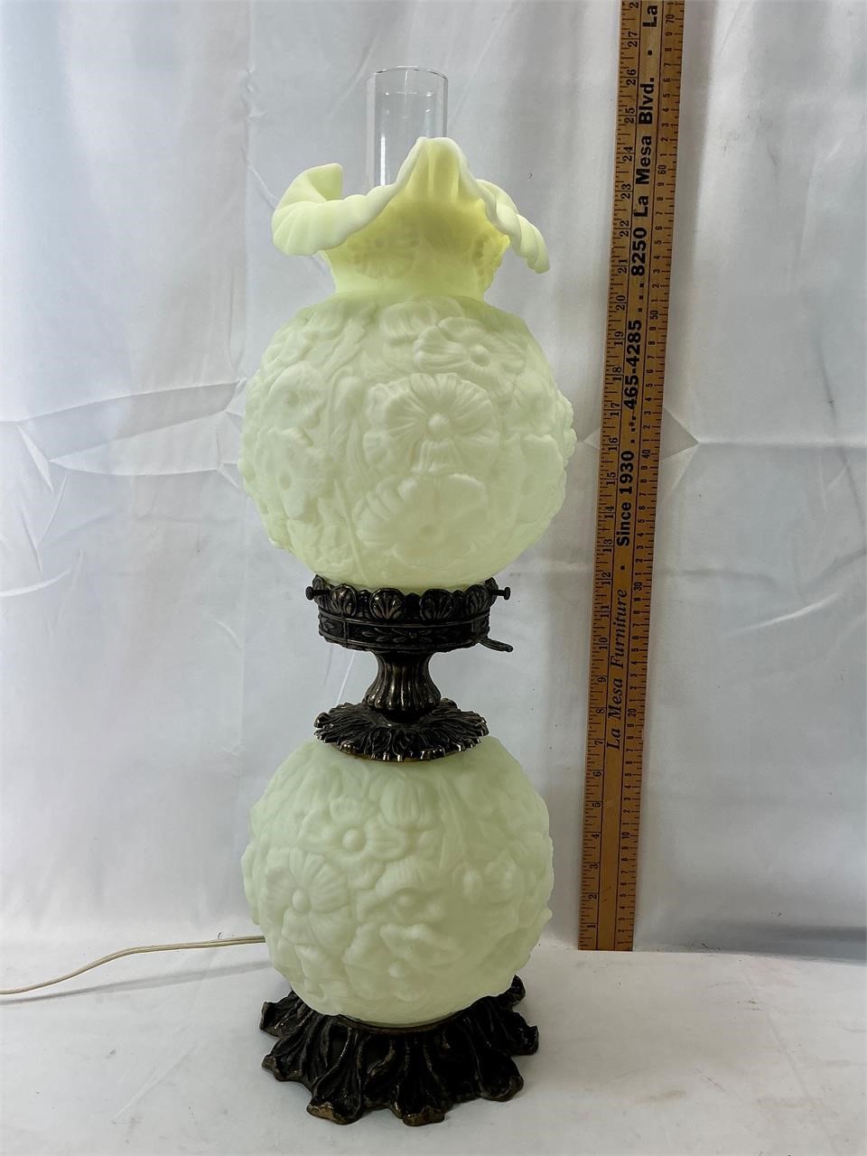 Fenton Poppy-Lime Green Satin Lamp