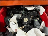 52 window regulator motors incl 774–6