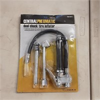 Central pneumatic dual chuck tire inflator