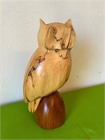 Cedar Valley Decoy Maple / Walnut Carved Owl