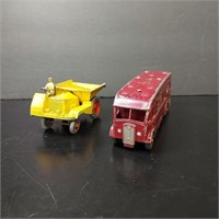 DINKY HORSE BOX & DUMPER TRUCK