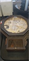 (1) Vintage Clock (Needs Repairs)
